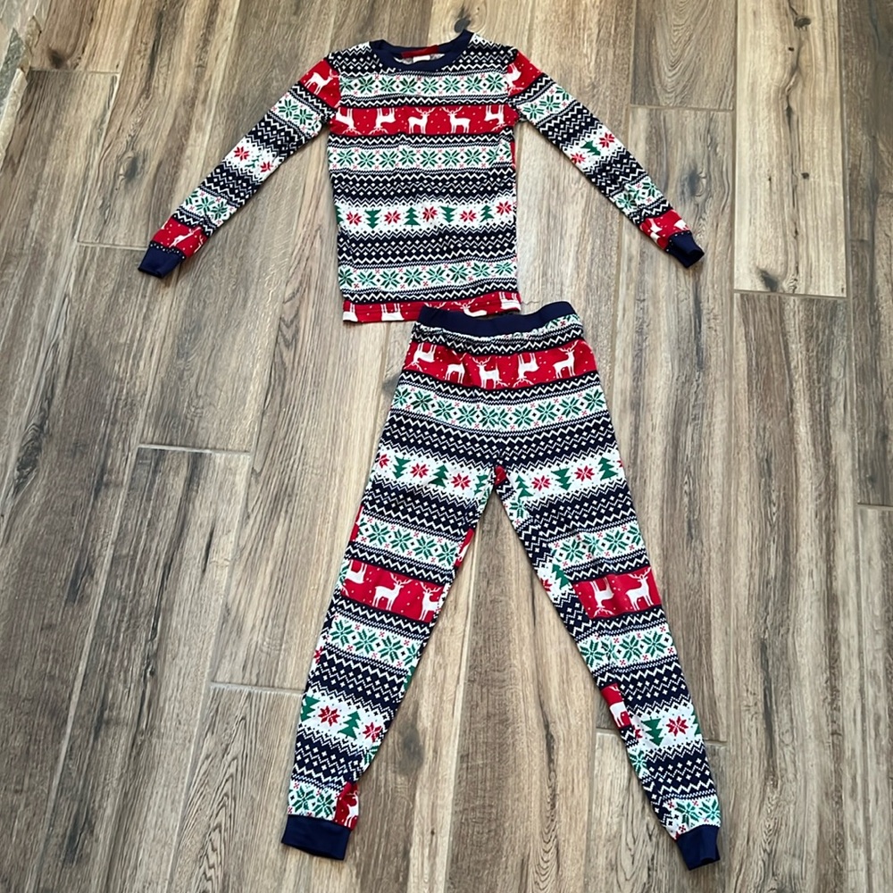 Winter Faire Isle Soft Pajamas Size 6